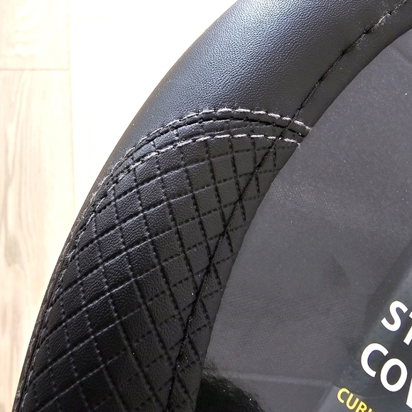 Steering Wheel Cover Auto XS Car Accessories Durable Quality Fits Most Cars SUVS - Picture 4 of 9